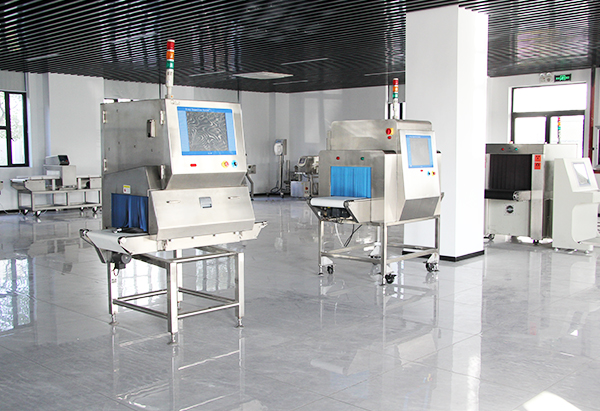 高晶獲評(píng)2020上海市商貿(mào)流通服務(wù)業(yè)抗擊新冠疫情、保障城市生活、提振上海市場(chǎng)先進(jìn)集體和先進(jìn)個(gè)人